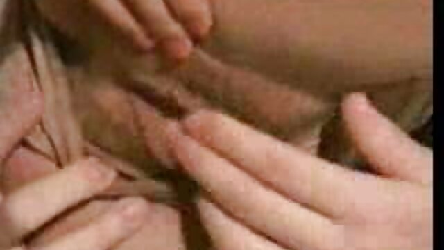 Avo lenta :  Zanakely Latina kely notaritaritina hanao firaisana tamin'ny zandriny lahy maditra Olon-dehibe XXX movies 