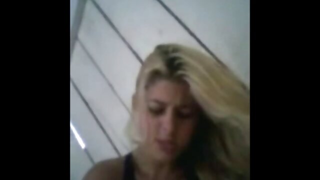 Avo lenta :  Ny mpanotra tsara tarehy dia manintona brunette miboridana hanao firaisana ara-nofo Olon-dehibe XXX movies 